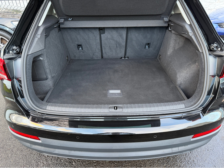 2022 Audi Q3 TECHNIK 45 TFSI E HYBRID//REVERSE CAMERA//IMMACULATE CONDITION//FINANCE PACKAGES//SIMI AND AA DEALER €34,900