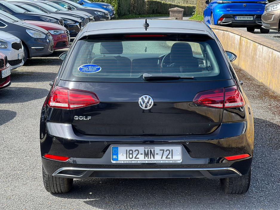 2018 Volkswagen Golf - image 4