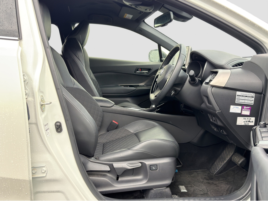 2021 Toyota C-HR - image 9