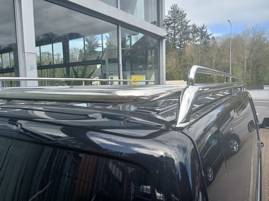 2021 Volkswagen Transporter - image 10