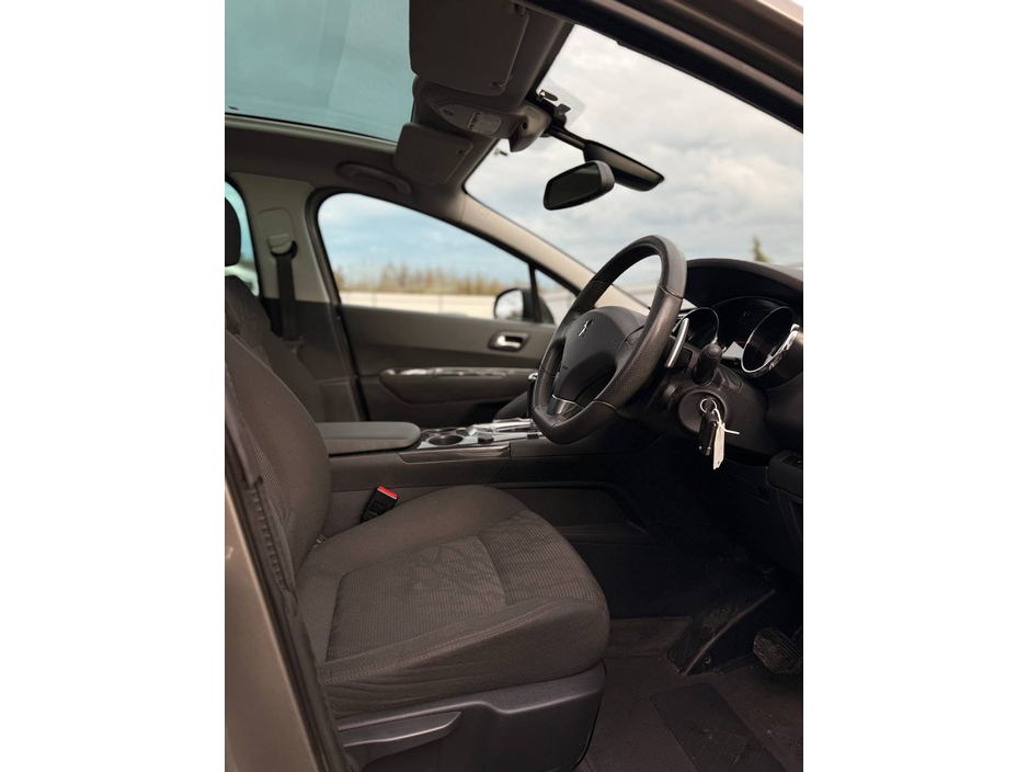 2013 Peugeot 3008 - image 22