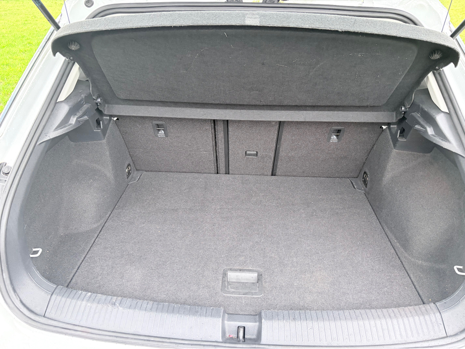 2018 Volkswagen T-Roc DESIGN 1.0 TSI MANUAL 6SPEED FWD 115HP 5DR €16,995