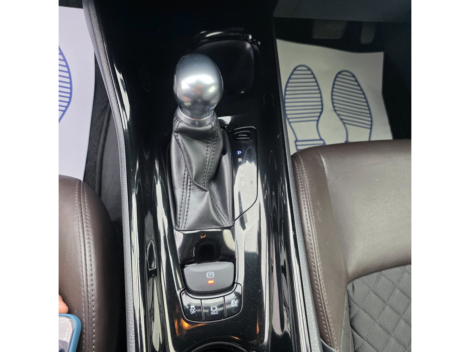 2018 Toyota C-HR - image 17