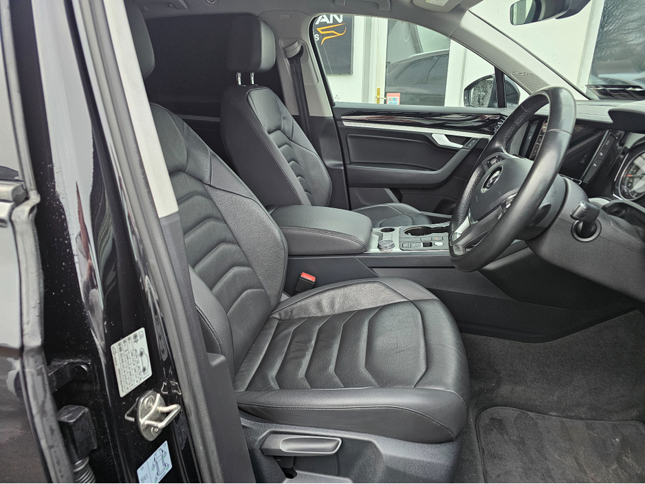 2019 Volkswagen Touareg 3.0 TDI 4M 231HP 4DR A AUTO €26,950