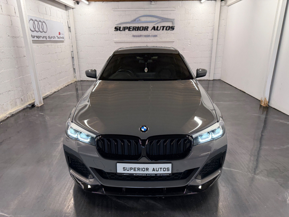 2021 BMW 5 Series - image 14