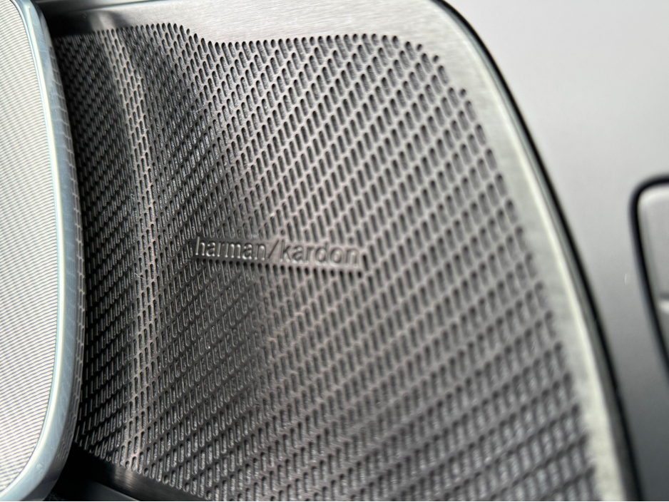 2021 Volvo XC60 - image 21