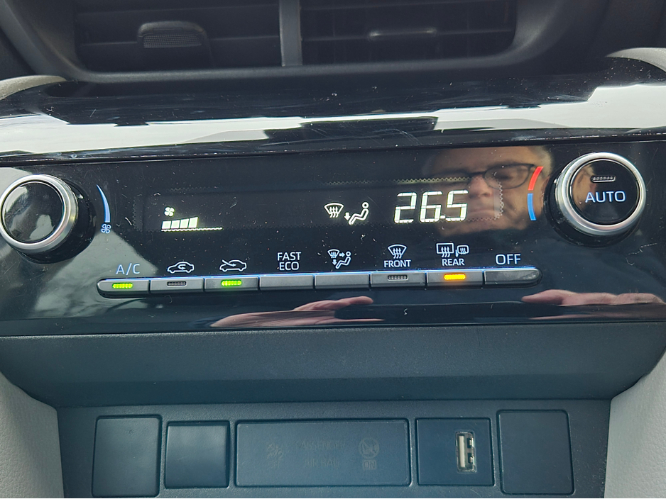 2022 Toyota Yaris Cross ICON HEV AUTO €26,250