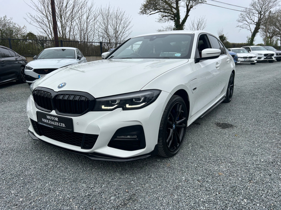 2022 BMW 3 Series - image 45