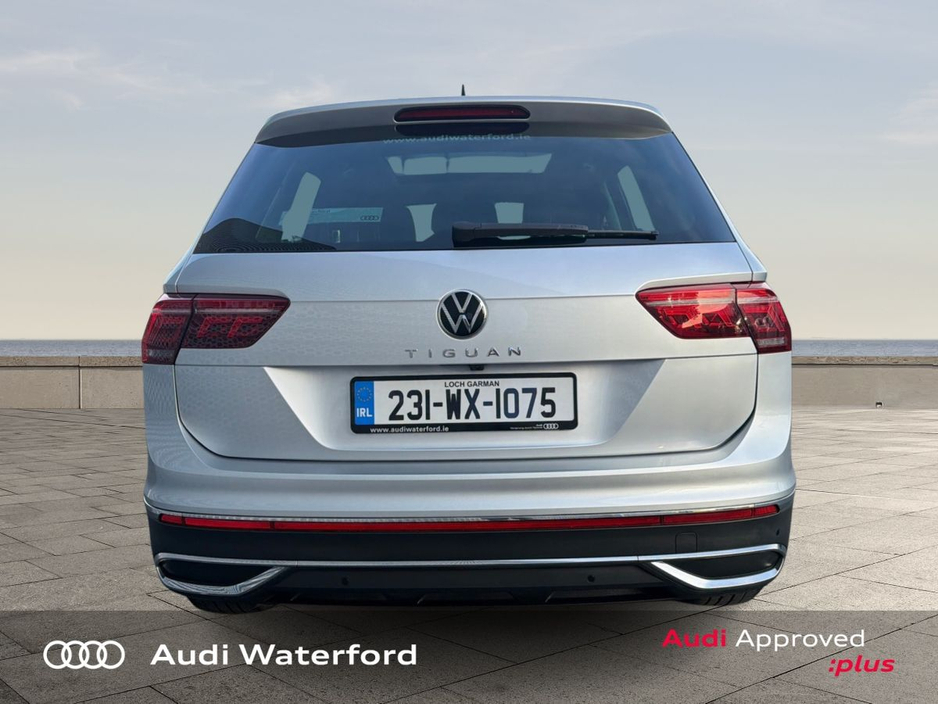 2023 Volkswagen Tiguan - image 6