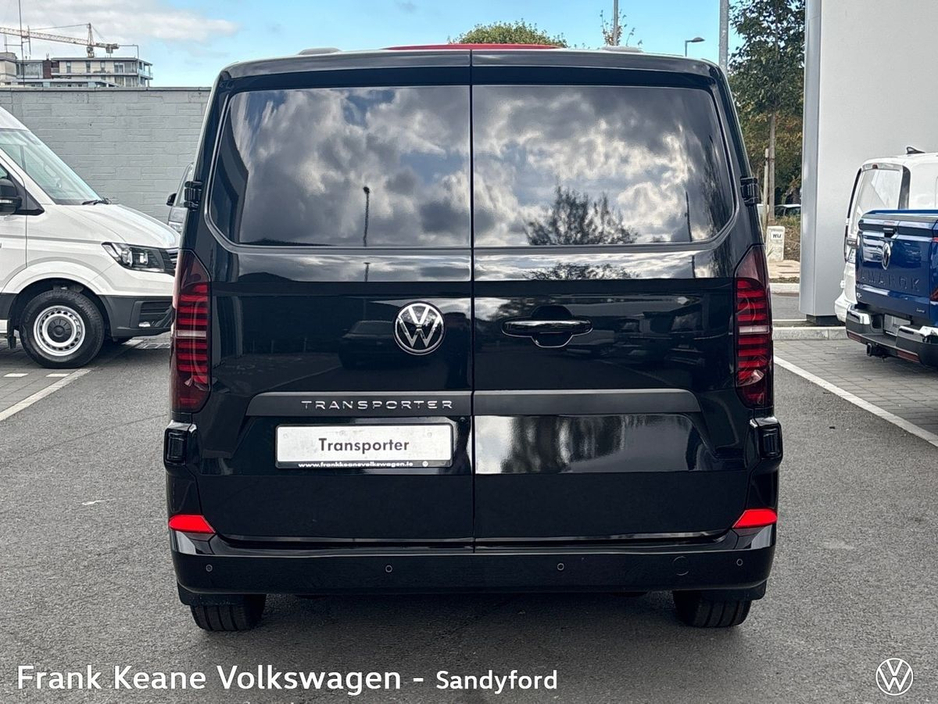 2026 Volkswagen Transporter HIGHLINE AUTO 30 LWB 150BHP *5 YEAR WARRANTY* *0% FINANCE AVAILABLE* *17" MONTE CARLO ALLOYS* *BODY COLOUR CODED BUMPERS* *APPLE CARPLAY/ANDROID AUTO* *REAR VIEW CAMERA* *FRONT AND REAR PARKING SENSOR €38,952