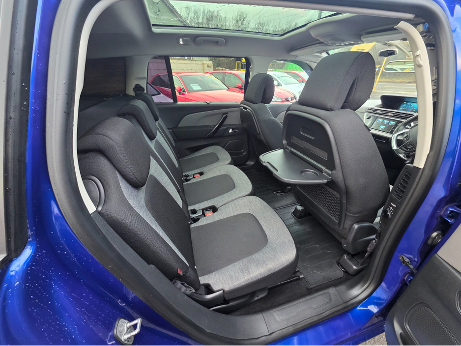 2017 Citroen C4 SpaceTourer 2.0 HDI AUTO HIGH SPEC €16,999