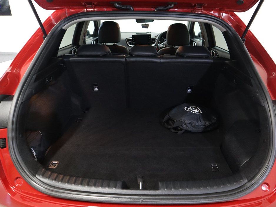 2023 Kia XCeed - image 26