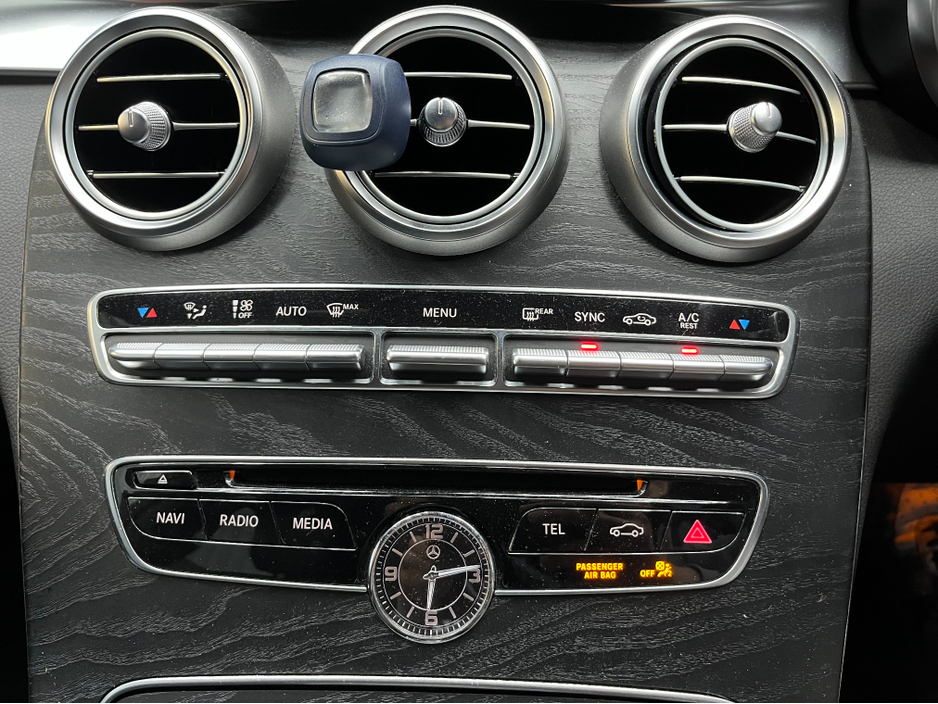 2018 Mercedes-Benz C Class €23950 2018 MERCEDES-BENZ C220D LAUREUS EDITION 2.2 AUTOMATIC / CRUISE CONTROL / REVERSE CAMERA / ELECTRIC MEMORY & HEATED SEATS / PADDLE SHIFTERS / AMBIENT LIGHTS AND MORE €23,950