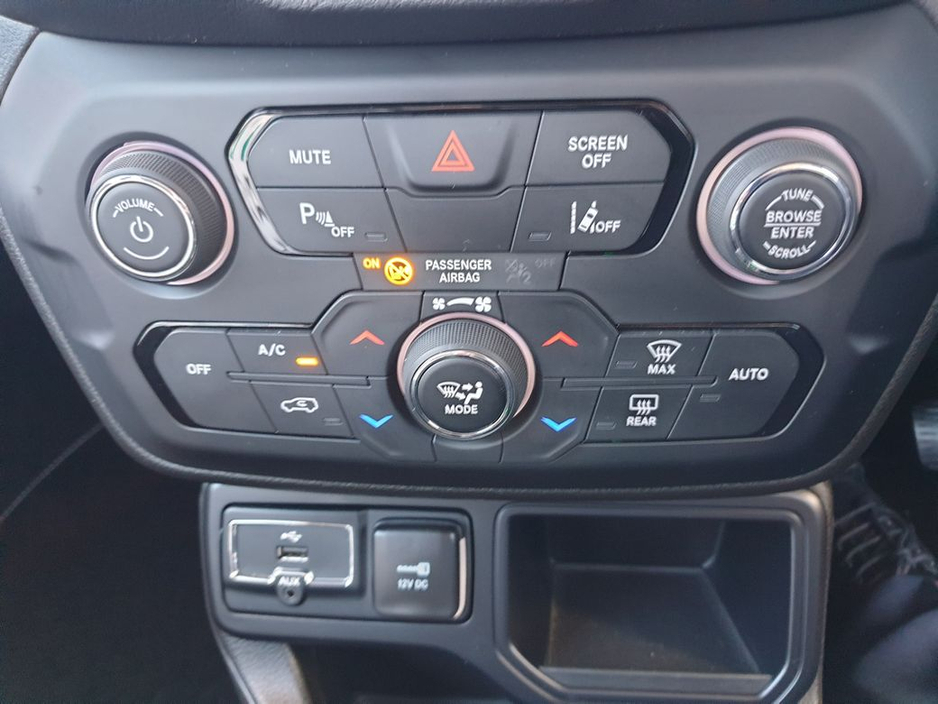 2024 Jeep Renegade - image 19