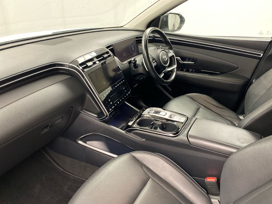 2022 Hyundai Tucson - image 2