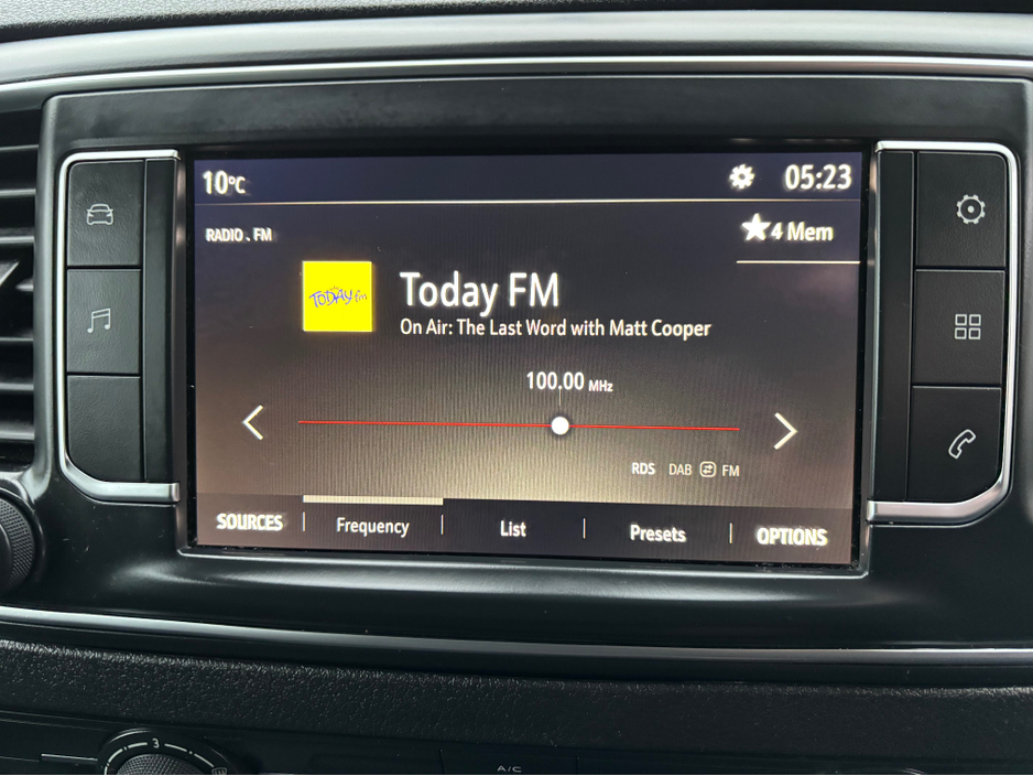 2023 Opel Vivaro - image 7