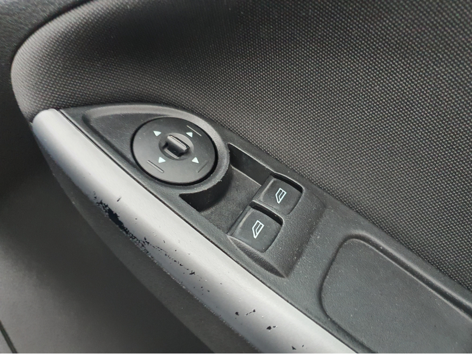 2016 Ford Focus ZETEC 1.0 ECOBOOST (NCT 05/26) €9,995