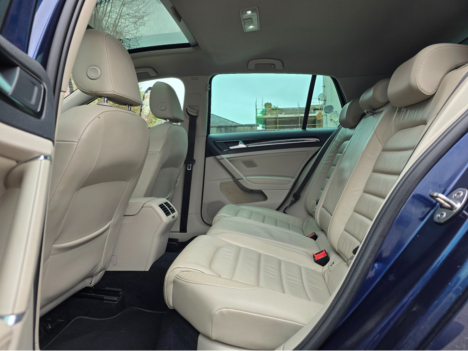 2016 Volkswagen Golf - image 13