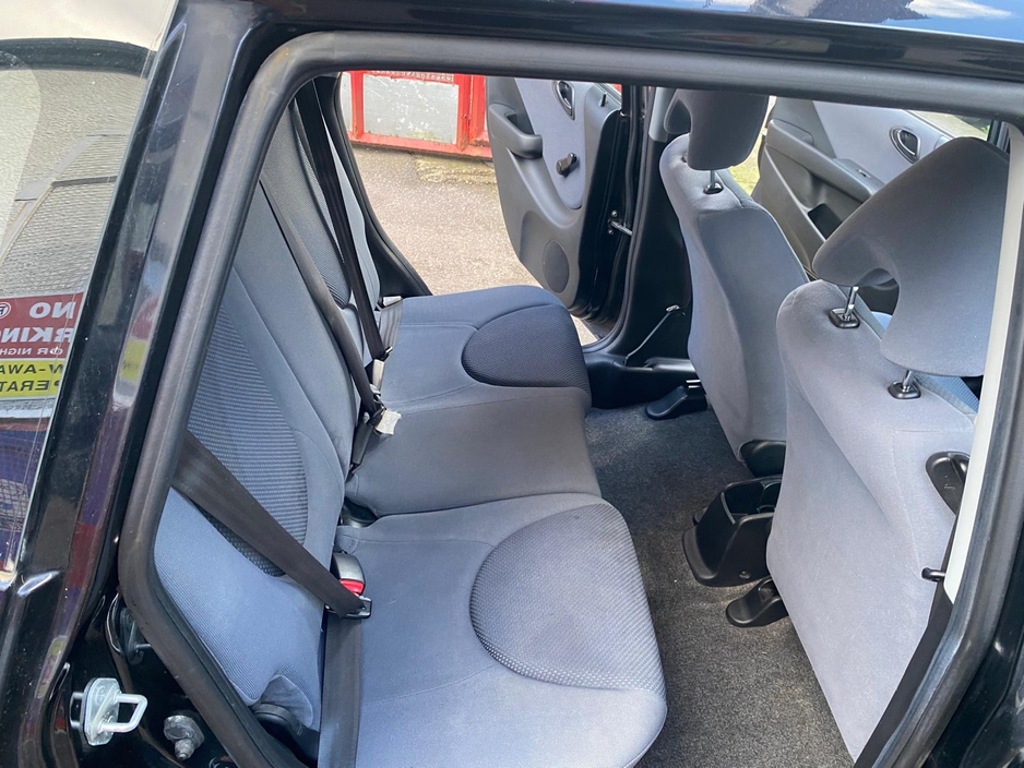 2006 Honda Jazz - image 9