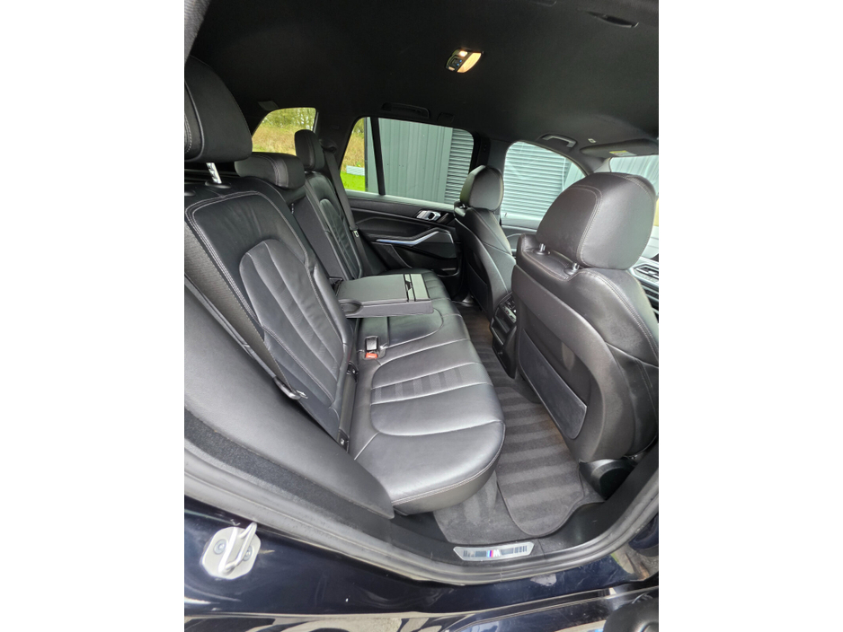 2022 BMW X5 - image 11