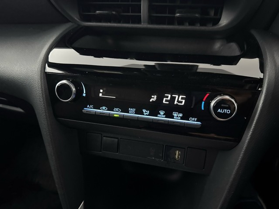 2023 Toyota Yaris Cross  €28,450