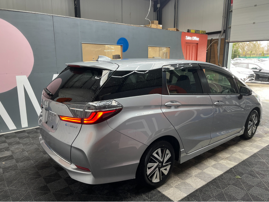 2022 Honda Shuttle €17950 2022 HONDA SHUTTLE HYBRID SENSING 1.5 AUTOMATIC / CRUISE CONTROL / REVERSE CAMERA AND MORE €17,950