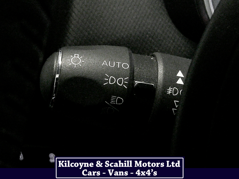 2023 Citroen C5 Aircross C-SERIES BLUEHDI 1 €32,500