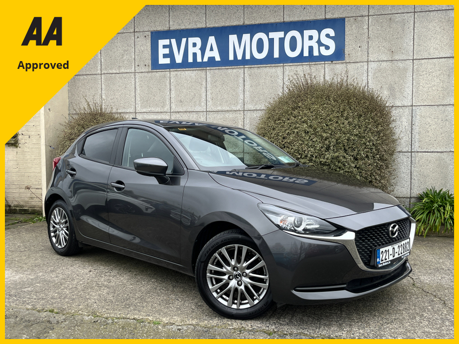 2022 Mazda Mazda2 - image 3