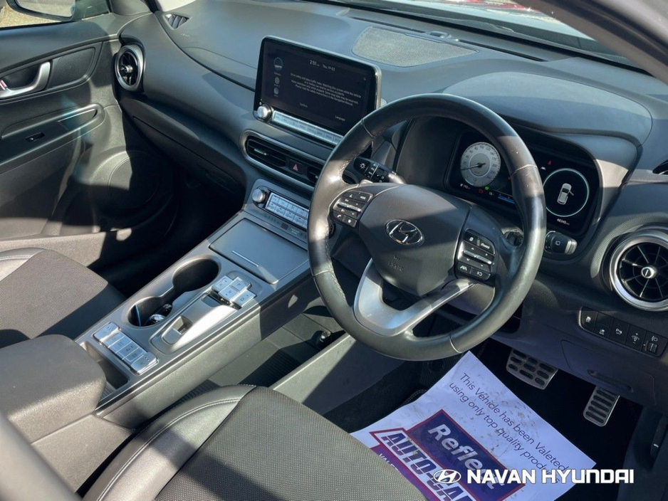 2023 Hyundai Kona - image 12