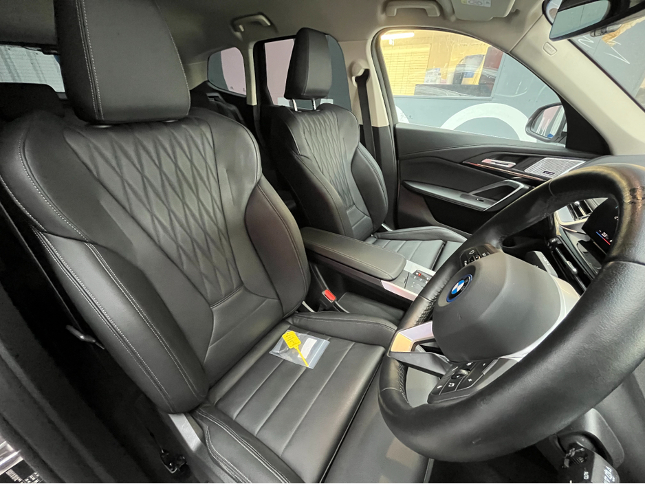 2023 BMW iX1 - image 13