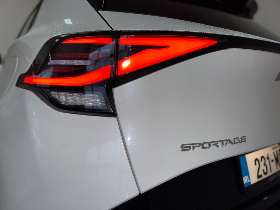 2023 Kia Sportage - image 8