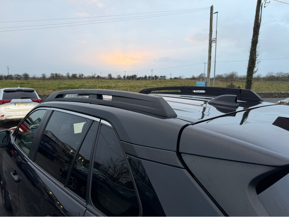 2023 Toyota Rav4 - image 12