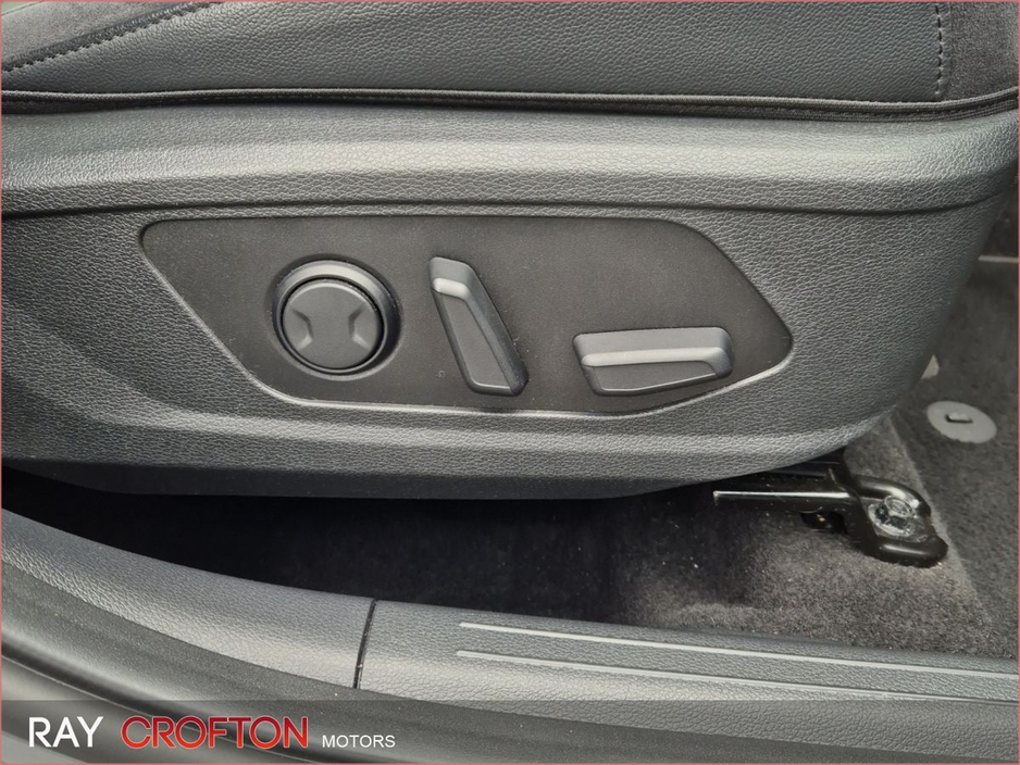 2024 Kia Sportage - image 24