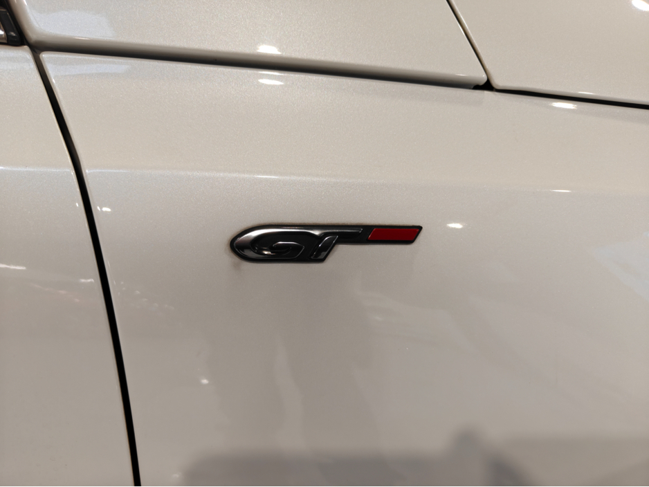 2019 Peugeot 308 - image 7