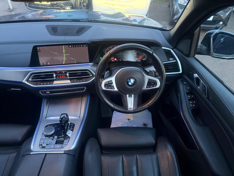 2021 BMW X5 - image 7