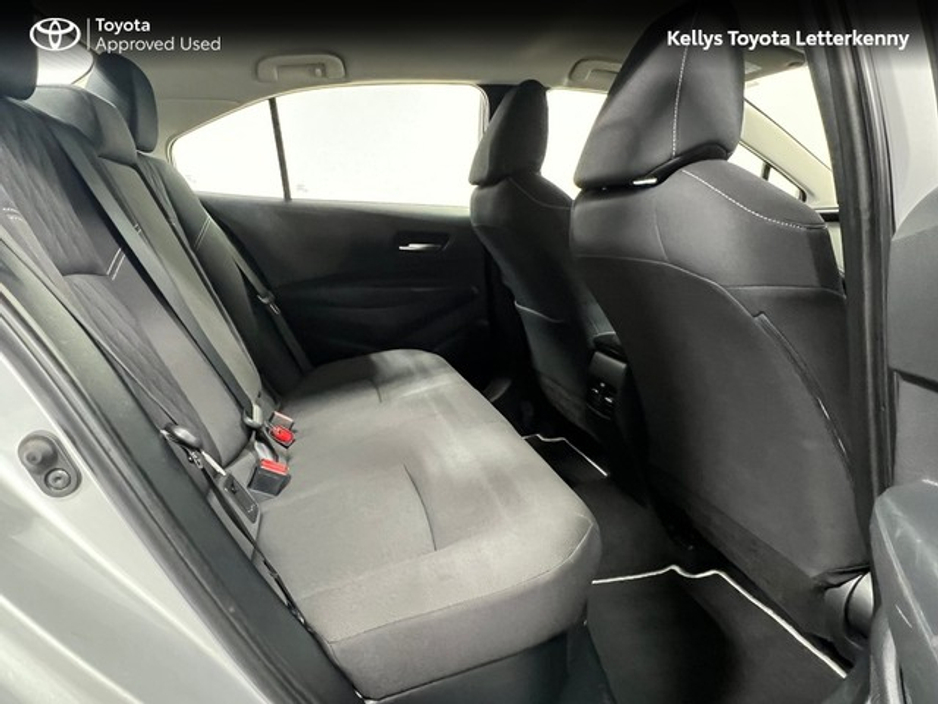 2019 Toyota Corolla - image 11