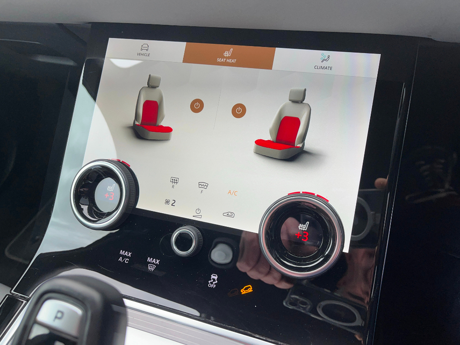 2021 Land Rover Range Rover Evoque - image 22