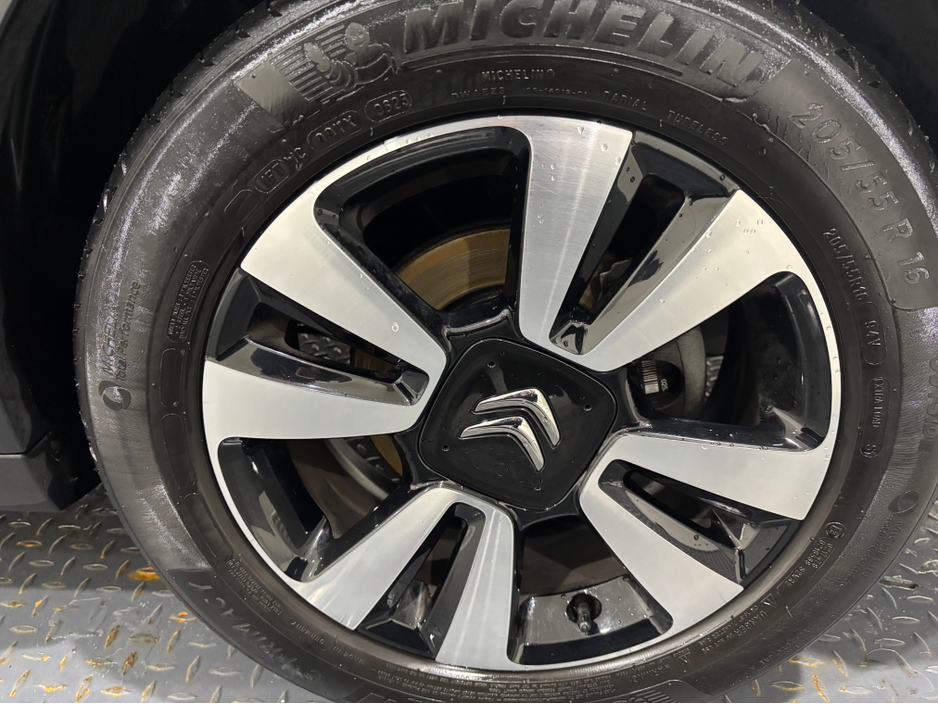 2023 Citroen C3 C-SERIES EDITION 1.2 PETROL 5-DOOR**SAME DAY FINANCE ARRANGED** €17,900