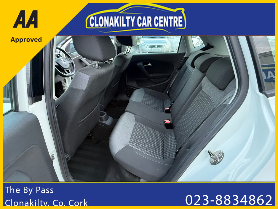 2016 Volkswagen Polo - image 13