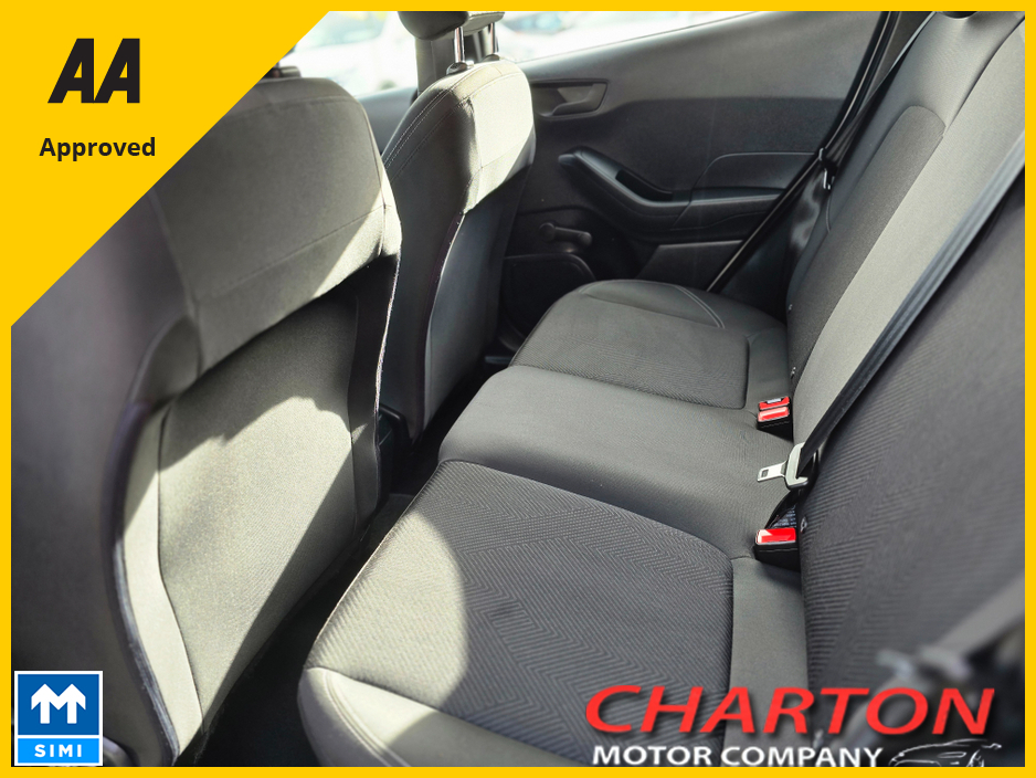 2022 Ford Fiesta - image 5