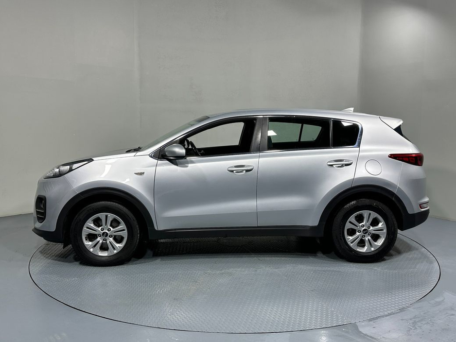2016 Kia Sportage - image 4