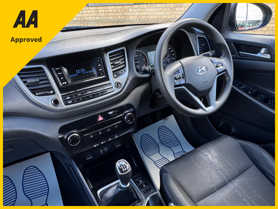 2017 Hyundai Tucson - image 9