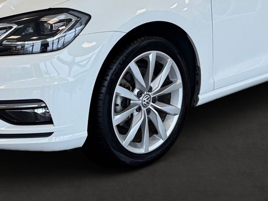 2018 Volkswagen Golf - image 10