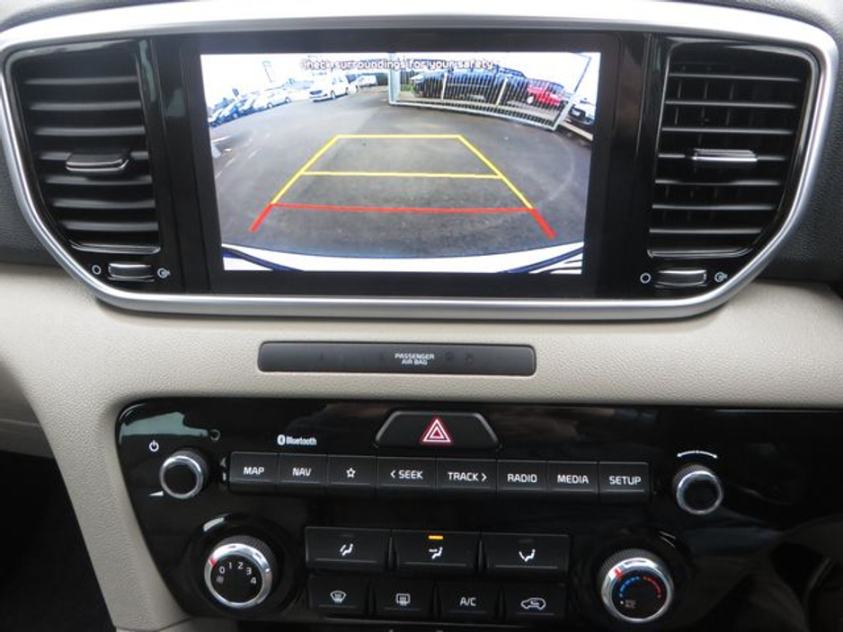 2021 Kia Sportage - image 12