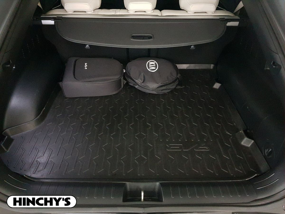 2022 Kia EV6 - image 9