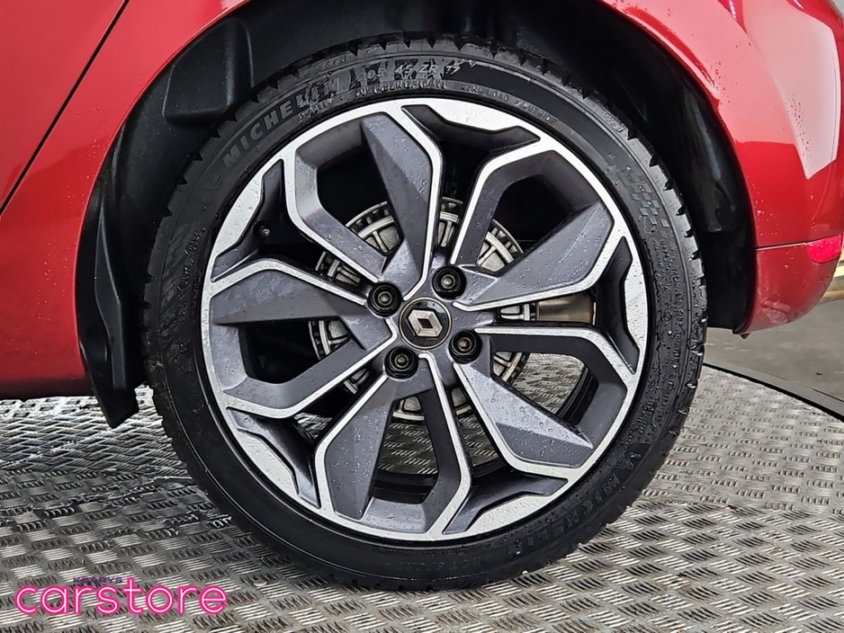 2018 Renault Clio - image 14