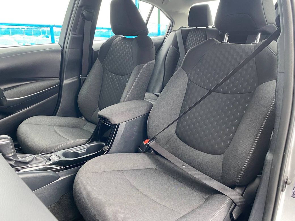 2023 Toyota Corolla - image 6