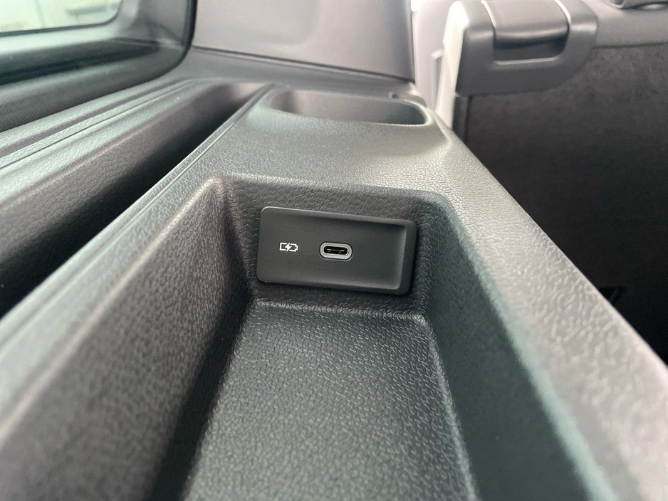 2025 Volkswagen ID.Buzz ID.BUZZ STYLE 86KWH 280BHP LWB €66,975