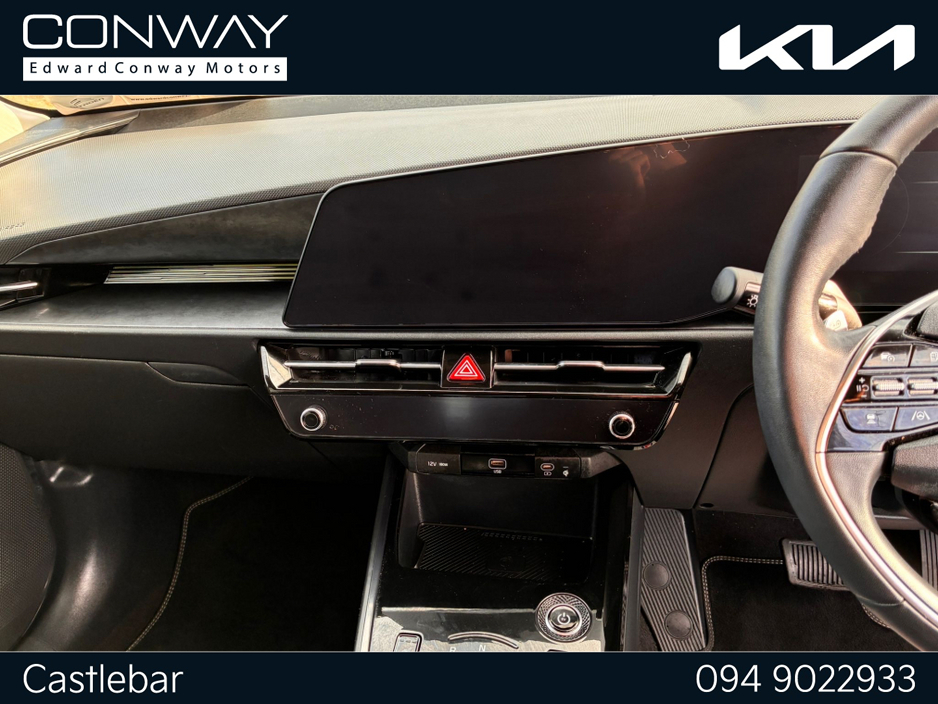 2023 Kia Niro - image 17