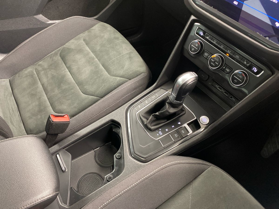 2019 Volkswagen Tiguan - image 17